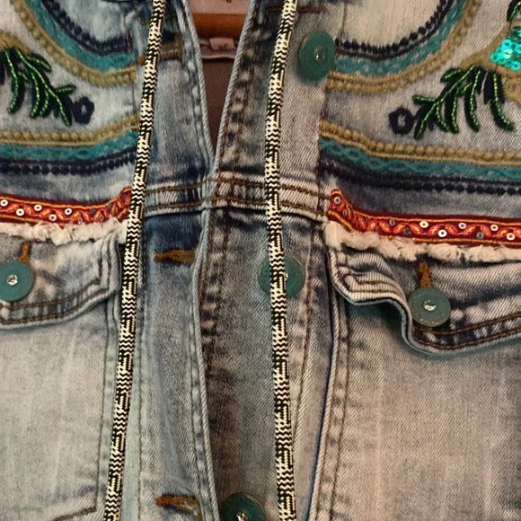 women’s Desigual jean jacket , size 38 ( small according to chart ) - Picture 9 of 13